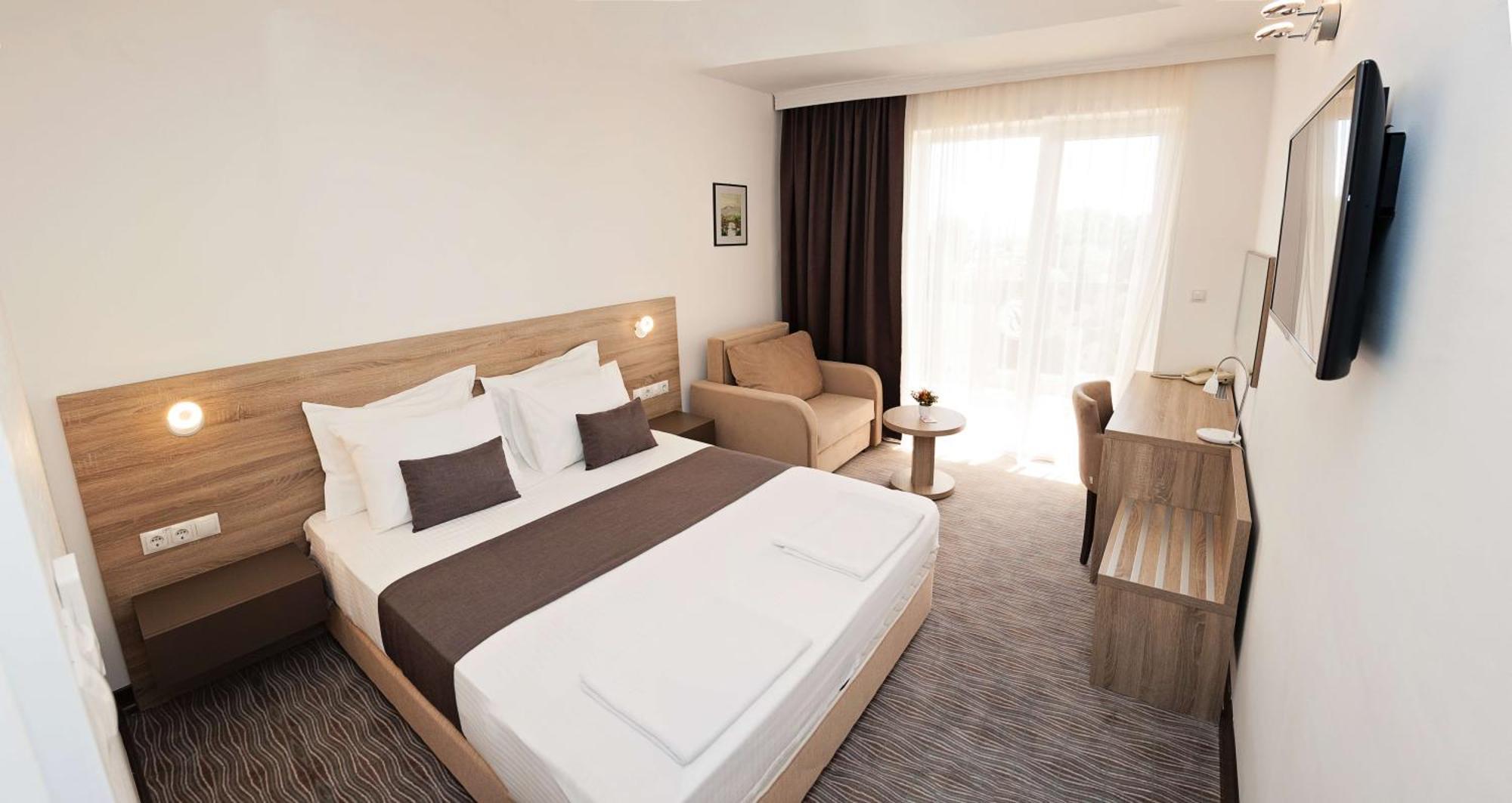 Bosphorus Hotel Aleksinac Exterior photo